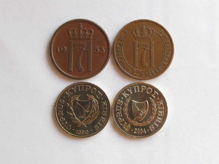 Монеты и банкноты №61 50 сенов (Индонезия), 2 цента (Кипр)