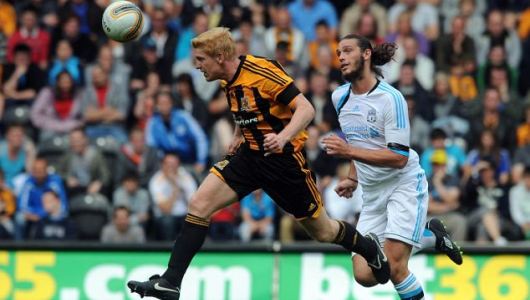 Поражение от &#171;Халла&#187; должно добавить головной боли Кенни Далглишу