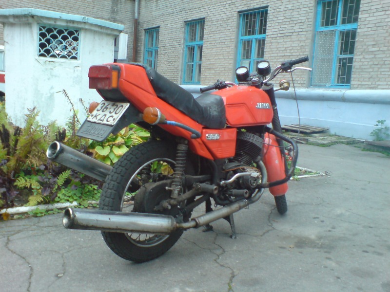 Мотоцикл Ява 638 задранная