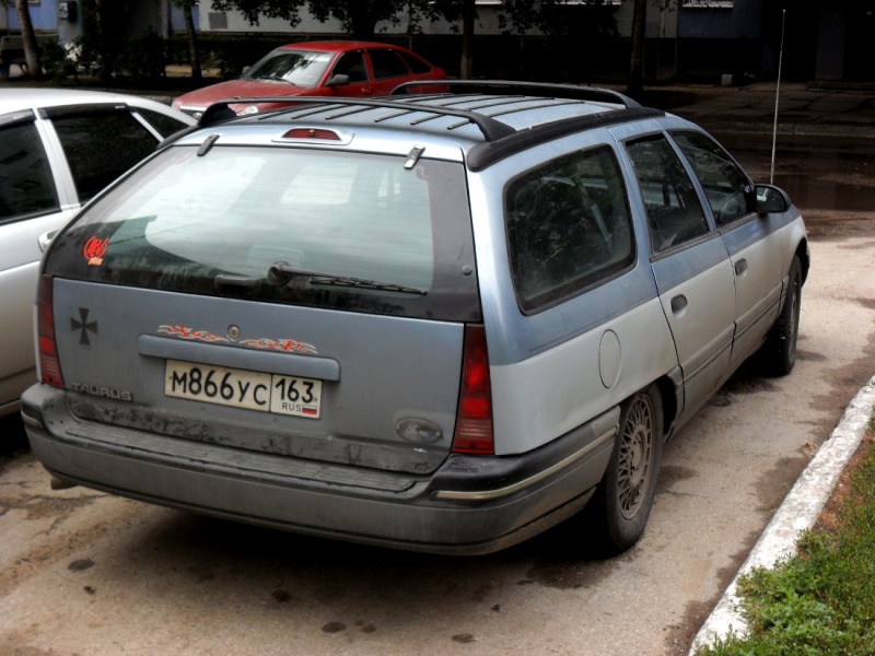 Ford Taurus 1991 Wagon