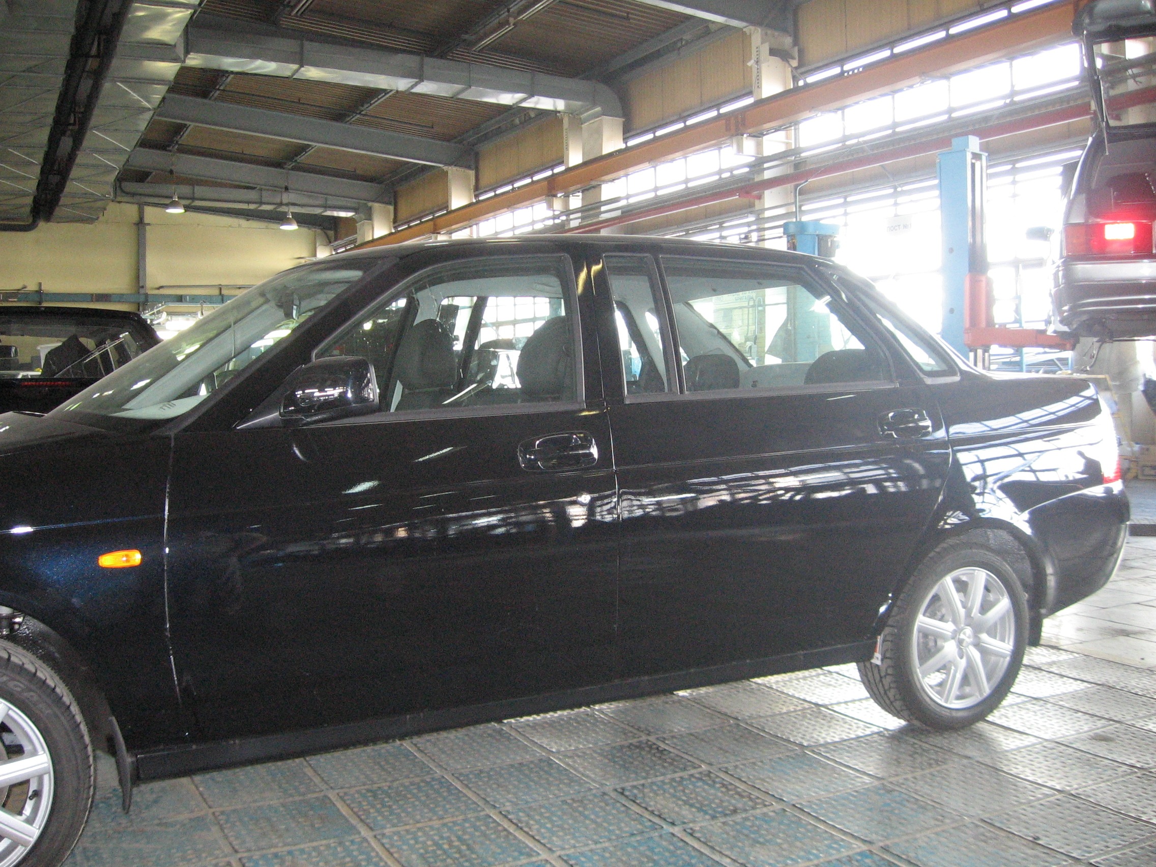 lada premier