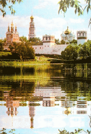 Новодевичий монастырь на берегу Москвы-реки