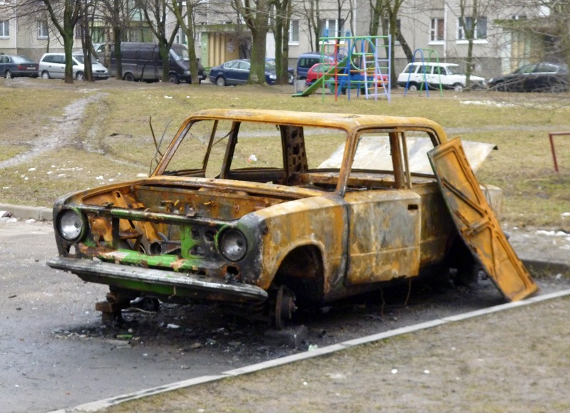 Раздолбанная машина