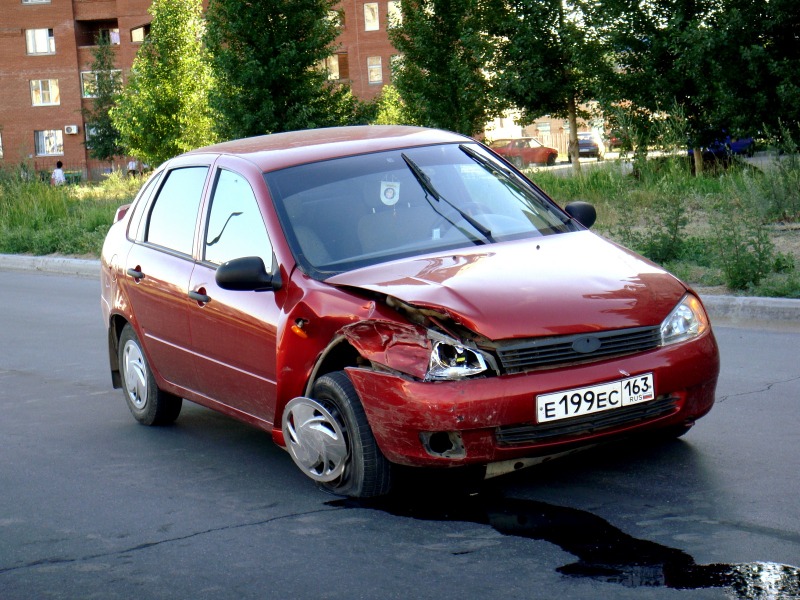 2005 Лада Калина красная