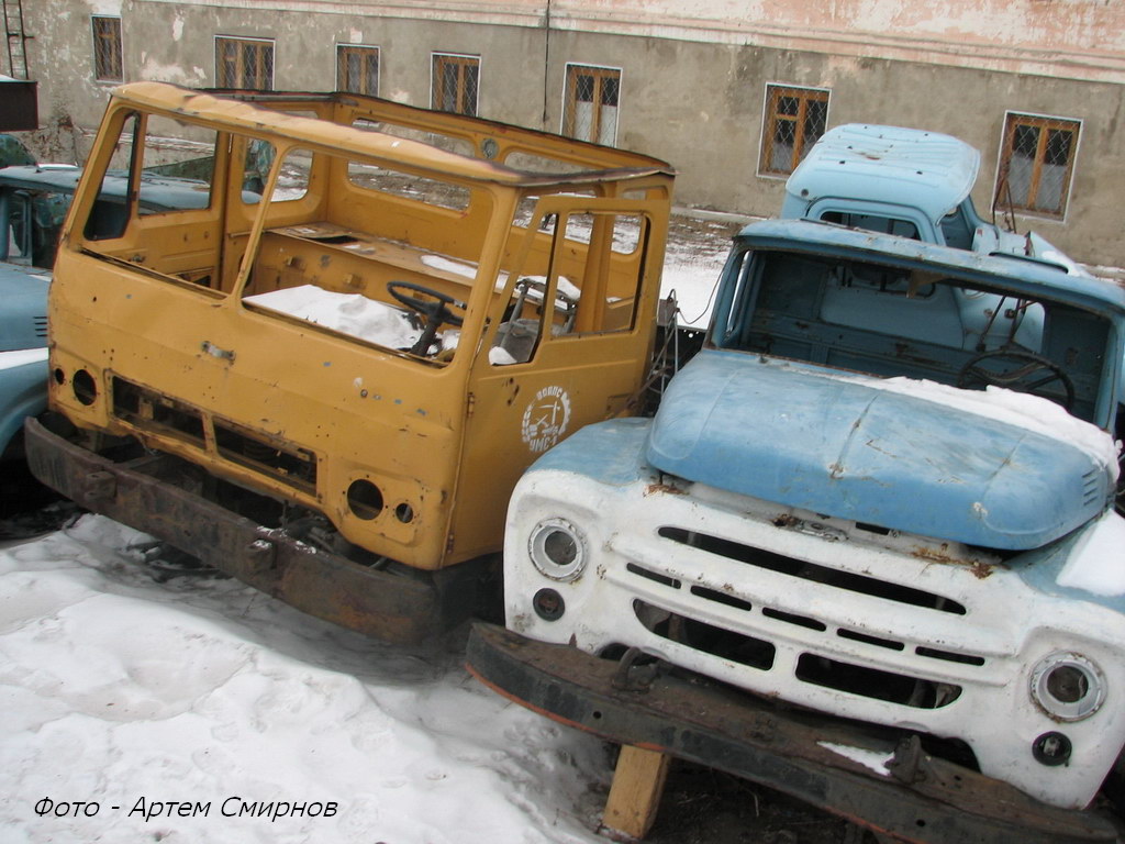 Автобаза УМC-1, поселок Aблaкeткa, город Уcть-Кaмeнoгopcк