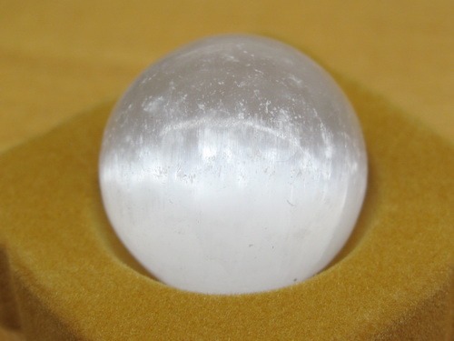 Энергия камней № 84 Селенит (шар) фото, обсуждение
