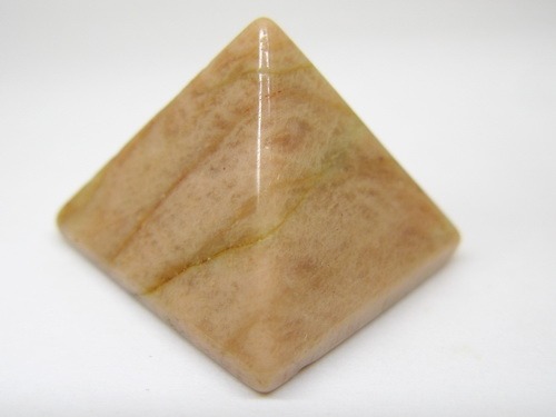 Энергия камней № 95 Плагиоклаз (пирамида) фото, обсуждение