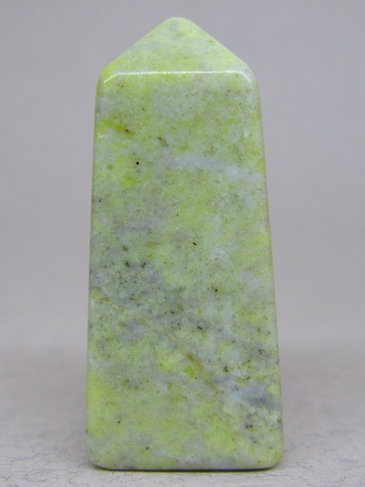 Энергия камней № 99 Зеленый кальцит (обелиск) фото, обсуждение