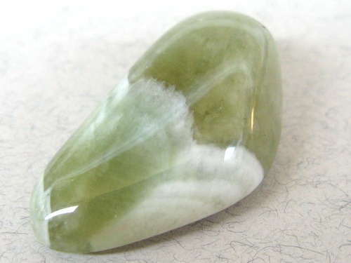 Энергия камней № 100 Празиолит (окатанный камень) фото, обсуждение
