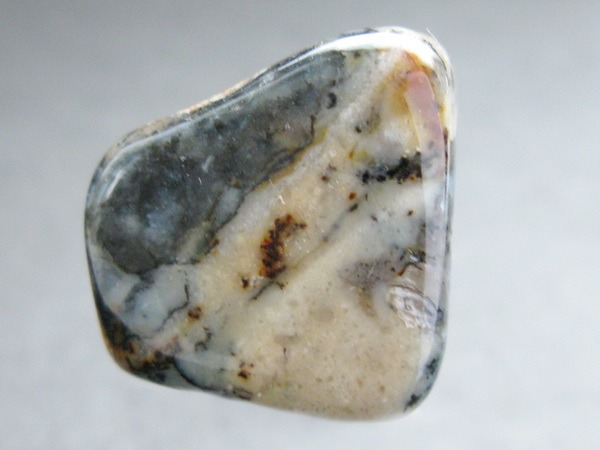 Энергия камней №111 Моховой опал (окатанный камень) фото, обсуждение