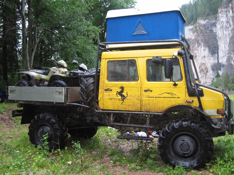 Mercedes benz unimog camper #5