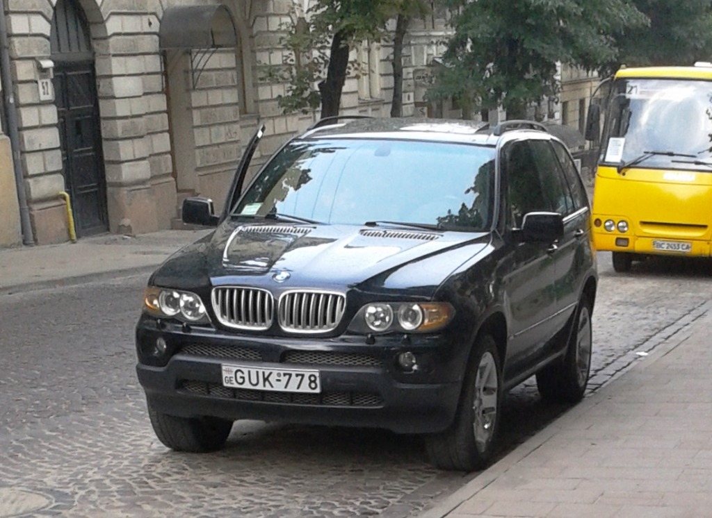 BMW С грузинскими номерами