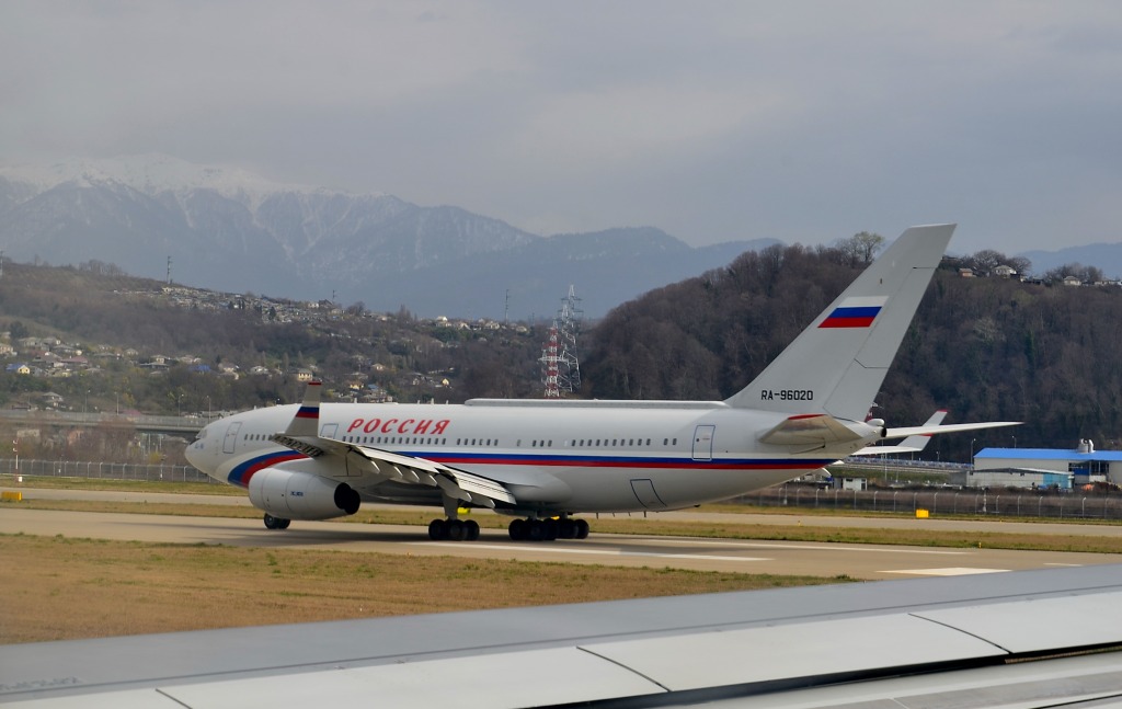 Небо, самолёт, стюардесса. Фото из путешествий - 2