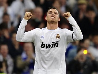 [center][img]http://4put.ru/pictures/max/94/290426.jpg[/img][/center]          ��������� ������������ ����������� ����������� ����� "����" ��������� ������� ����� ������ ����������� ����������� ������� �������. �� ���� �������� ����������� ���� "�����". ���� ������ 50 ����� � ���������� ������� ������� ����� �� 51 ����. ������� �� ��, ����� �������� ���� �� ����������, ������������� �������� 54 ����   [url=http://lenta.ru/news/2011/02/07/ronaldo/?block=1]���������[/url]