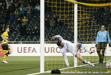 [center][img]http://4put.ru/pictures/max/99/305988.jpg[/img][/center]         [i]������: "����� ������� ��� ���������, ������� ������ � ���� �������"[/i]   [url=http://www.soccer.ru/news/228051.shtml][i][b]���������[/b][/i][/url]

[center][img]http://4put.ru/pictures/max/99/305993.jpg[/img][/center]           ������������ "���������� ������" ������� ������, ����������� ������ ���� 1/16 ������ ���� ������ "��� ����" - "�����" (2:1), �������, ��� ������� ����� ���������� ����������� �����������, �������, ��� ����� ����� ��� �������.    [url=http://www.soccer.ru/news/228044.shtml   ][b]���������[/b][/url]