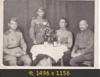 Рыжков Николай Иванович с фронтовыми друзьями, Берлин 2.06.1945г. Надпись на обороте смотри файл 60131.