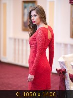 Платье с лентой под грудь